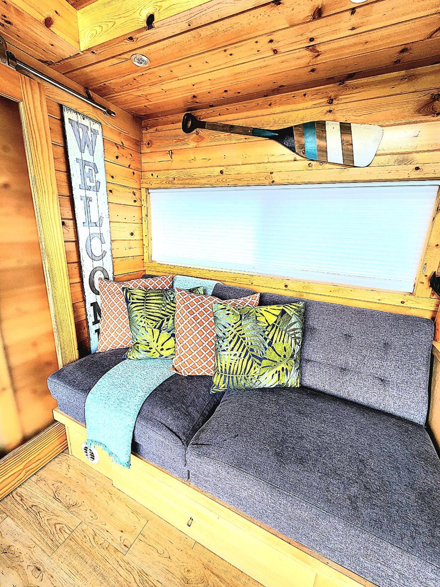 Orlando Lakefront Tiny Homes 6 Plus Month Rentals Rum bild