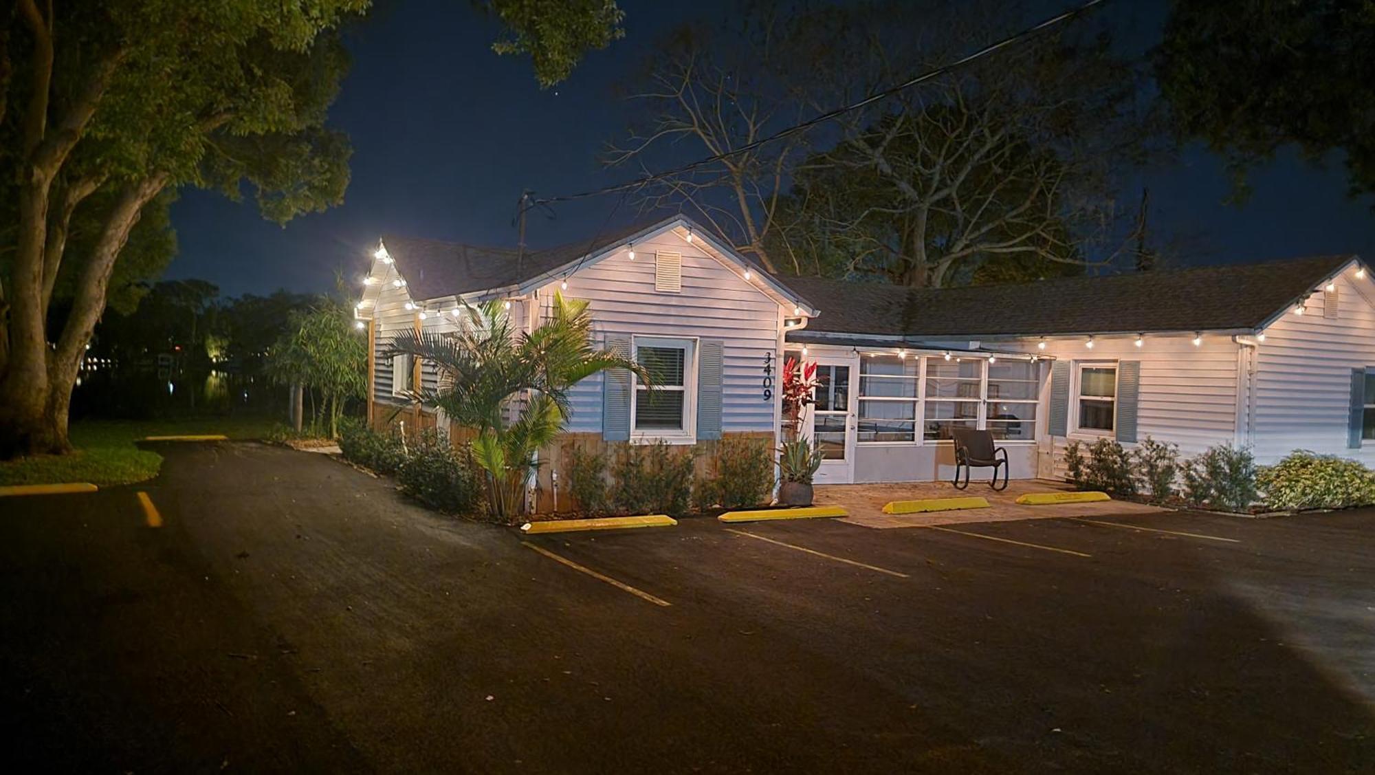 Orlando Lakefront Tiny Homes 6 Plus Month Rentals Rum bild
